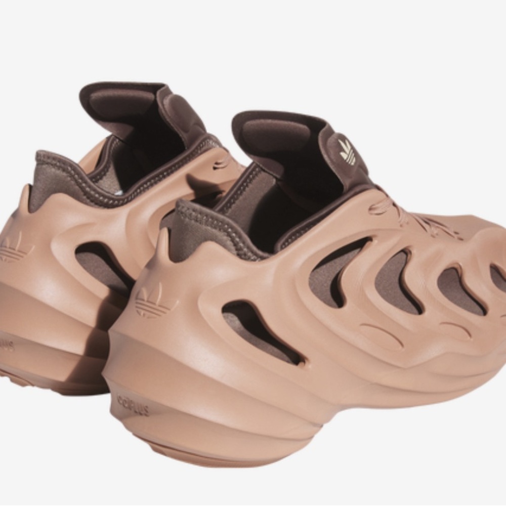 Adidas Adifom  Q originals size 8 1/2